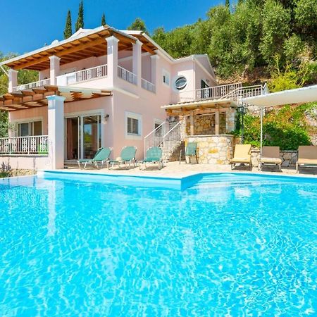 Villa Petros Katávolos Екстериор снимка