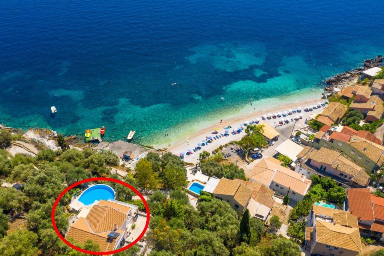 Villa Petros Katávolos Екстериор снимка