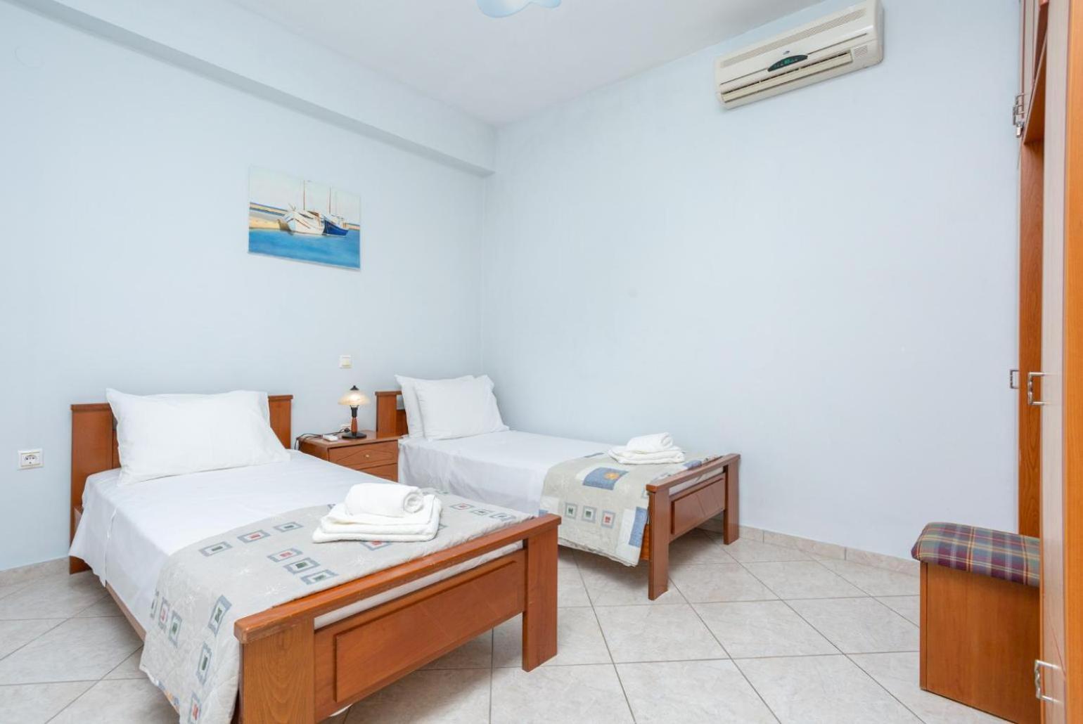 Villa Petros Katávolos Екстериор снимка