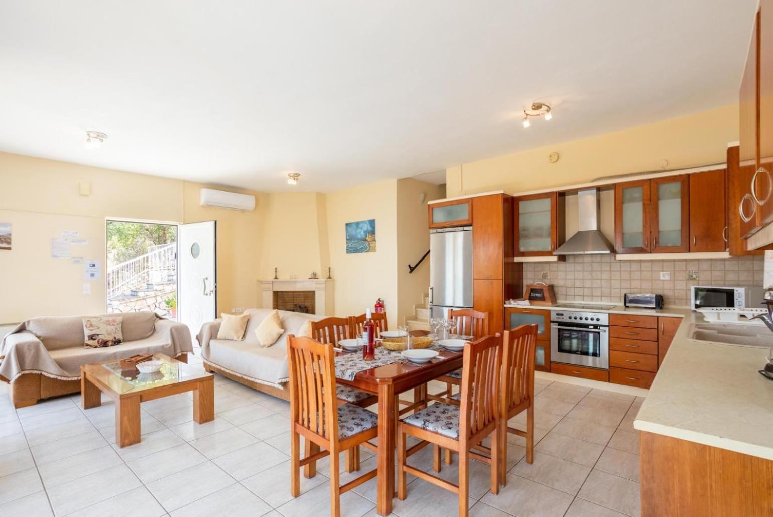 Villa Petros Katávolos Екстериор снимка