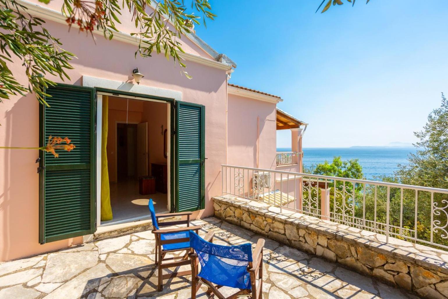 Villa Petros Katávolos Екстериор снимка
